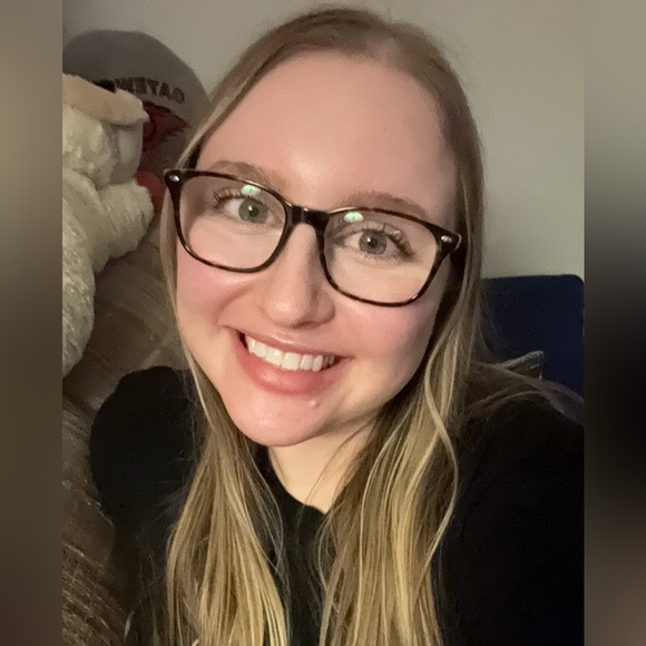 Meet the Posher Other - Meet your Posher, Catherine